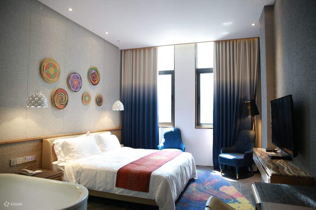 [Inside Gankeng Ancient Town/Directly reach Futian Port Line 10] Shenzhen OCT Gankeng Ancient Town - Nanxianglou Art Hotel Accommodation Package